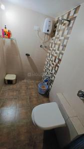Bathroom Image of 1200 Sq.ft 2 BHK Apartment / Flat for rent in Kanha City, Sayajipura Vadodara for Rs. 17000