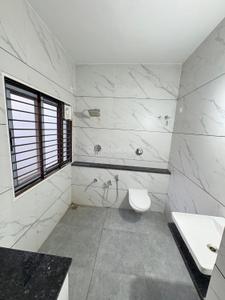 Bathroom Image of 1600 Sq.ft 4 BHK Independent House for rent in Bill Vadodara for Rs. 32000