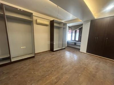 Bedroom Image of 3000 Sq.ft 4 BHK Builder Floor for sale in Kailash Colony New Delhi for Rs. 65000000