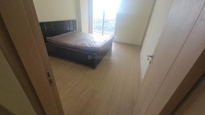Bedroom Image of 1940 Sq.ft 3 BHK Apartment / Flat for rent in DLF Express Greens, Manesar Gurgaon for Rs. 32000