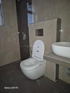 Bathroom Image of 1225 Sq.ft 3 BHK Apartment / Flat for sale in Aum Punit Devi Sadan, Matunga East Mumbai for Rs. 65000000