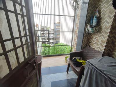 Balcony Image of 1200 Sq.ft 3 BHK Builder Floor for rent in Mansarover Garden New Delhi for Rs. 45000