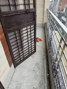Balcony Image of 950 Sq.ft 3 BHK Builder Floor for rent in Guru Ji Welfare Homes, Dwarka Mor New Delhi for Rs. 20000