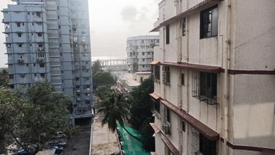 Balcony Image of 950 Sq.ft 2 BHK Apartment / Flat for sale in Malabar Hill Mumbai for Rs. 62500000