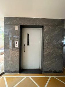 Bathroom Image of 2600 Sq.ft 3 BHK Apartment / Flat for rent in Jubilee Hills Hyderabad for Rs. 75000