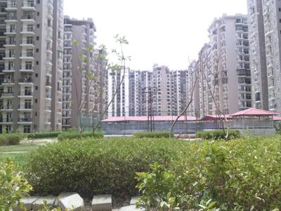 Image of 1075 Sq.ft 2.5 BHK Apartment / Flat for sale in Amrapali Zodiac, Sector 120, Noida for Rs. 10000000