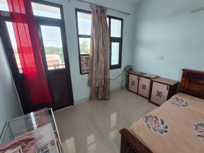Bedroom Image of 1000 Sq.ft 1 RK Studio for rent in Sector 21 Panchkula for Rs. 12000