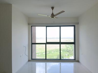Living Room Image of 900 Sq.ft 2 BHK Apartment / Flat for rent in Lodha Splendora, Kasarvadavali Thane for Rs. 28099