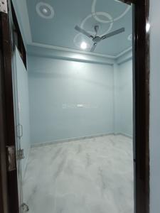 Bedroom Image of 750 Sq.ft 2 BHK Builder Floor for sale in Aya Nagar New Delhi for Rs. 3590000