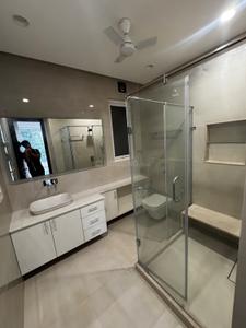 Image of 2400 Sq.ft 3 BHK Builder Floor for sale in Defence Colony, New Delhi for Rs. 140000000