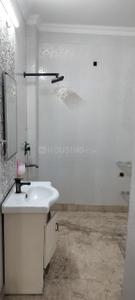 Bathroom Image of 1800 Sq.ft 3 BHK Independent House for rent in Sector 41 Noida for Rs. 45000