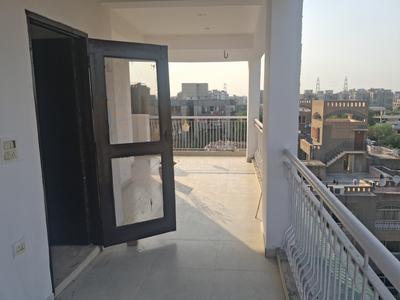 Balcony Image of 1800 Sq.ft 3 BHK Apartment / Flat for sale in CGHS Sabka Ghar Apartments, Sector 6 Dwarka New Delhi for Rs. 27000000