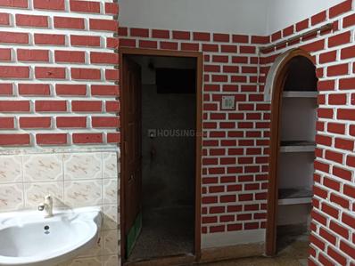 Image of 550 Sq.ft 2 BHK Independent House for rent in Baghajatin, Kolkata for Rs. 10000