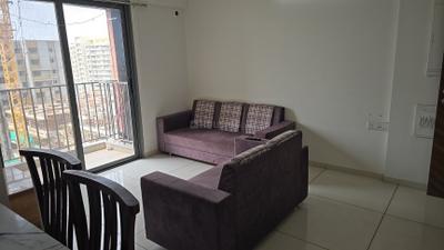 Living Room Image of 850 Sq.ft 3 BHK Apartment / Flat for rent in Adani Amogha, Shantigram Ahmedabad for Rs. 45000