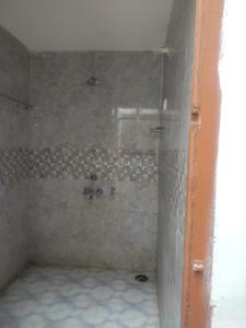 Bathroom Image of 1500 Sq.ft 2 BHK Apartment / Flat for rent in Azadnagar Hardoi for Rs. 9000