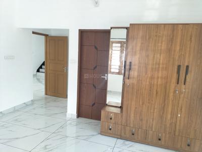Bedroom Image of 2512 Sq.ft 6 BHK Independent House for rent in Thrippunithura Kochi for Rs. 52000