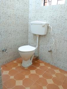 Common Bathroom Image of 870 Sq.ft 2 BHK Apartment / Flat for rent in Kasba Kolkata for Rs. 16000