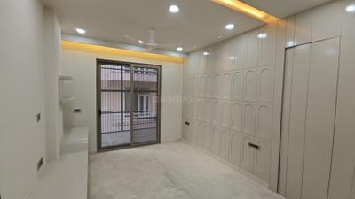 Bedroom Image of 2500 Sq.ft 3 BHK Builder Floor for sale in Greenwood City Floors, Sector 45 Gurgaon for Rs. 26500000