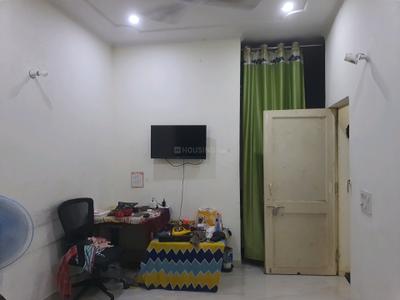 Living Room Image of 460 Sq.ft 1 BHK Builder Floor for rent in Sector 56 Gurgaon for Rs. 27500