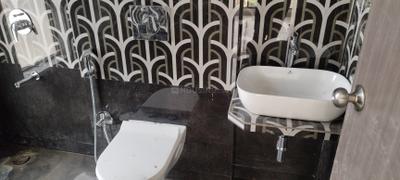 Image of 750 Sq.ft 2 BHK Apartment / Flat for sale in Sion, Mumbai for Rs. 27700000