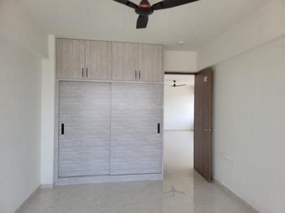 Bedroom Image of 1305 Sq.ft 4 BHK Apartment / Flat for rent in Chanakyapuri Ahmedabad for Rs. 44000