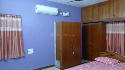 Bedroom Image of 1650 Sq.ft 2 BHK Builder Floor for rent in Palavakkam, Sholinganallur Chennai for Rs. 40000