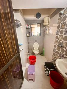 Bathroom Image of 675 Sq.ft 2 BHK Apartment / Flat for sale in Parshvanath Hansraj Heights, Thane West Thane for Rs. 15000000