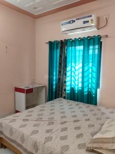 Bedroom Image of 1600 Sq.ft 2 BHK Builder Floor for rent in GMS Road Dehradun for Rs. 26000