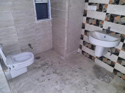 Bathroom Image of 1002 Sq.ft 2 BHK Apartment / Flat for sale in Vrindavan Yojana Lucknow for Rs. 5700000