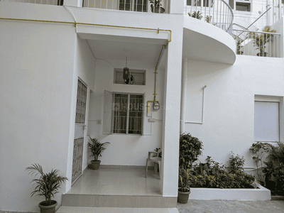 Image of 2250 Sq.ft 3 BHK Apartment / Flat for sale in DDA Sunlight Colony, Maharani Bagh, New Delhi for Rs. 42000000