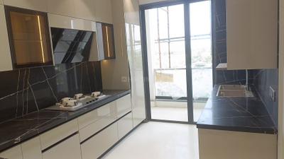 Kitchen Image of 2914 Sq.ft 4.5 BHK Builder Floor for sale in BPTP Amstoria , Sector 102 Gurgaon for Rs. 49000000