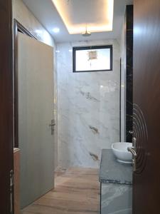 Common Bathroom Image of 2250 Sq.ft 4 BHK Builder Floor for sale in Paschim Vihar New Delhi for Rs. 45000000