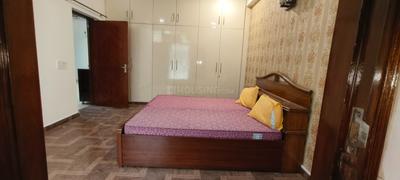 Bedroom Image of 1800 Sq.ft 2 BHK Builder Floor for rent in Sector 41 Noida for Rs. 40000
