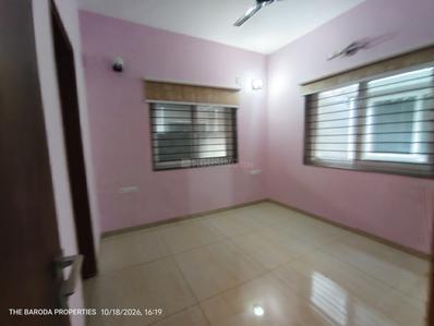 Bedroom Image of 2650 Sq.ft 4 BHK Independent House for rent in Darshanam Club Life, Undera Vadodara for Rs. 45000