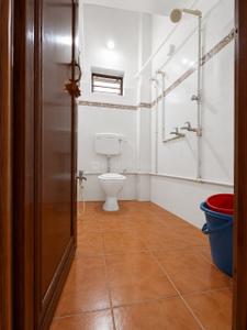 Bathroom Image of 510 Sq.ft 2 BHK Apartment / Flat for sale in Naktala Kolkata for Rs. 2000000