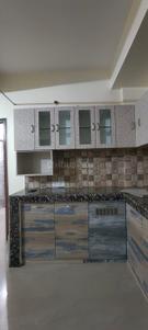 Kitchen Image of 900 Sq.ft 2 BHK Apartment / Flat for rent in Mahmoorganj Varanasi for Rs. 14000
