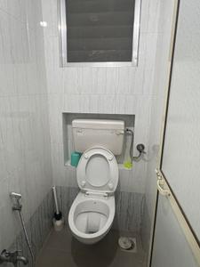 Bathroom Image of 500 Sq.ft 1 BHK Apartment / Flat for sale in Mahim Mumbai for Rs. 19000000