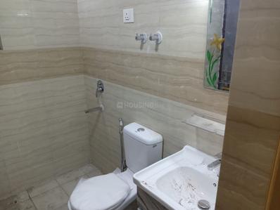 Bathroom Image of 1295 Sq.ft 3 BHK Apartment / Flat for sale in Supertech Ecociti, Sector 137 Noida for Rs. 12900000