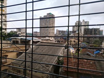 Bedroom Two Image of 812 Sq.ft 3 BHK Apartment / Flat for sale in Kalbadevi Mumbai for Rs. 25500000