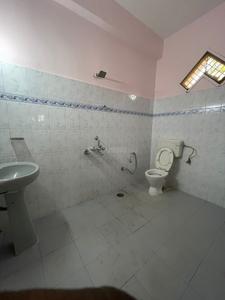Bathroom Image of 4000 Sq.ft 5 BHK Independent House for rent in Jubilee Hills Hyderabad for Rs. 150000