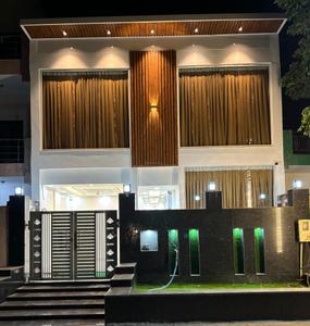 Building Image of 2600 Sq.ft 4 BHK Independent House for rent in Gupta House, Noida Extension Greater Noida for Rs. 20000