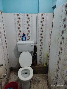 Bathroom Image of 630 Sq.ft 1 BHK Apartment / Flat for rent in Kamalgazi Kolkata for Rs. 8000