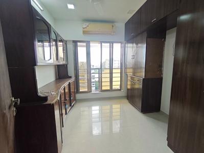 Image of 2000 Sq.ft 4 BHK Apartment / Flat for rent in Vile Parle East, Mumbai for Rs. 225000