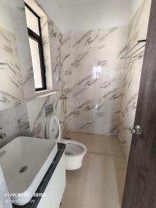 Bathroom Image of 700 Sq.ft 1.5 BHK Apartment / Flat for sale in Risland The Icon, Thane West Thane for Rs. 11300000