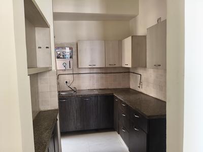 Kitchen Image of 1057 Sq.ft 2 BHK Apartment / Flat for sale in RG Residency, Sector 120 Noida for Rs. 11900000