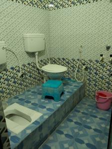 Bathroom Image of 800 Sq.ft 1 RK Independent House for rent in Similipada Angul for Rs. 10000