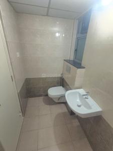 Bathroom Image of 580 Sq.ft 1 BHK Apartment / Flat for sale in Mahindra Happinest Tathawade, Tathawade Pune for Rs. 5500000