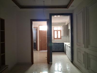 Living Room Image of 1000 Sq.ft 2 BHK Apartment / Flat for sale in Sector 73 Noida for Rs. 3600000