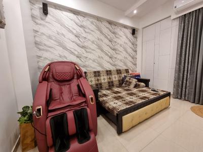 Bedroom Image of 1560 Sq.ft 3 BHK Apartment / Flat for rent in Prateek Laurel, Sector 120 Noida for Rs. 40000