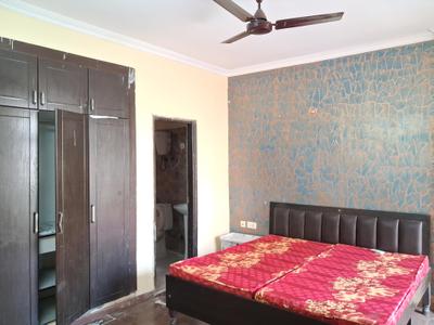Bedroom Image of 1035 Sq.ft 2 BHK Apartment / Flat for rent in Amrapali Silicon City, Sector 76 Noida for Rs. 35000